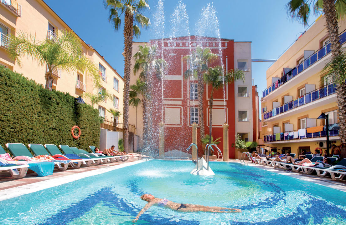 Swimming-Pool 27ºC Cleopatra Spa Hotel