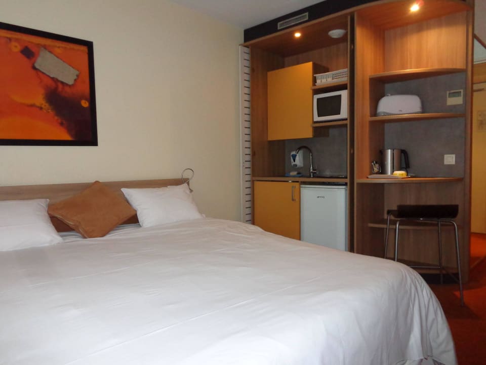 Zimmer 913: Pantry SUITE-HOME PARIS 19 PORTE DEPANTIN