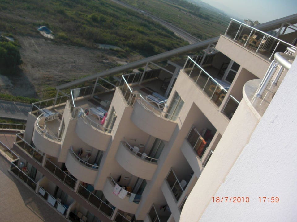 Vom Zimmer / Balkon aus Saturn Palace Resort Hotel