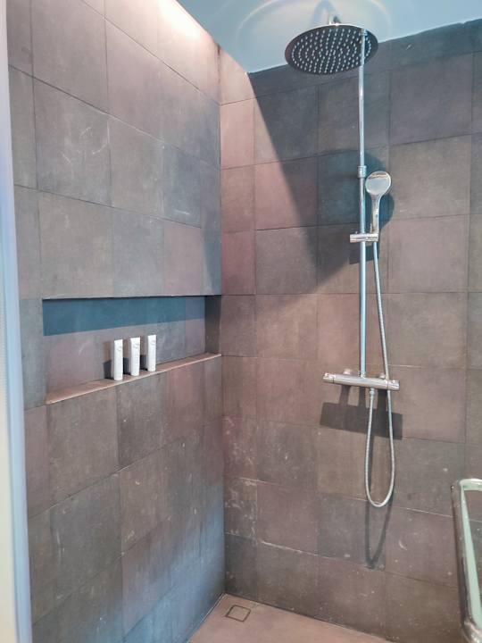 Zimmer Island Escape Burasari