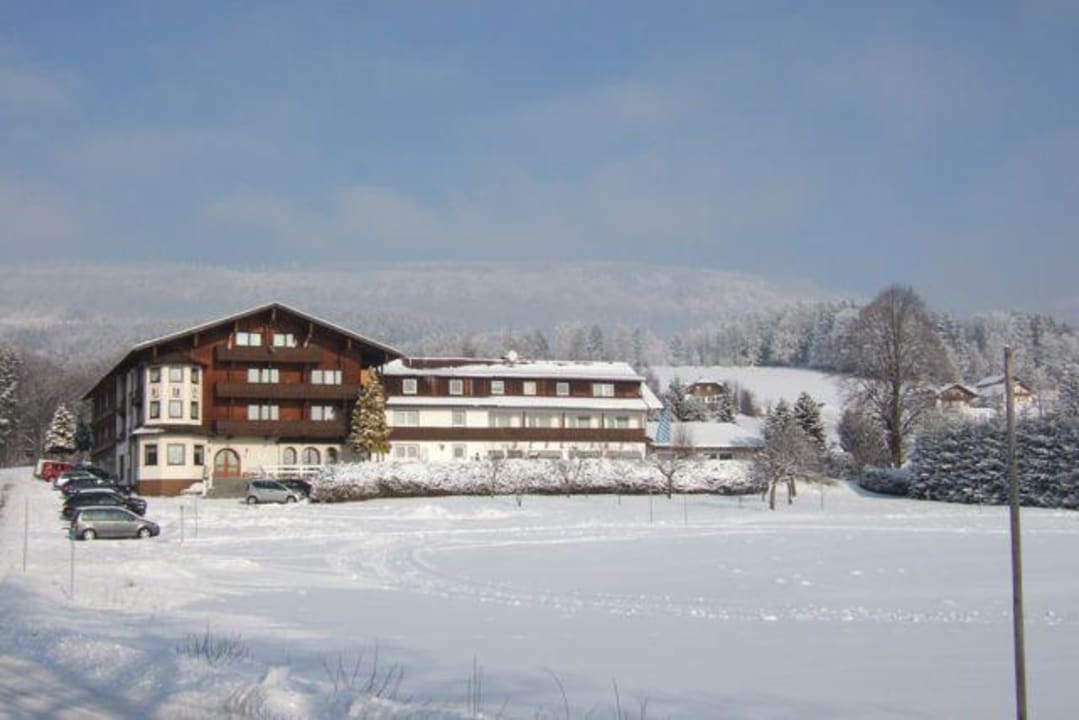 Aussenansicht im Winter Hotel Bergland-Hof