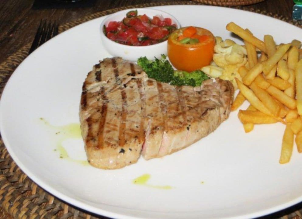 Tuna- Steak Jeeva Klui Resort