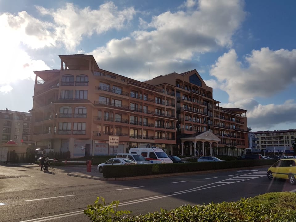 Das Hotel und Umgebung  Hotel&SPA Diamant Residence