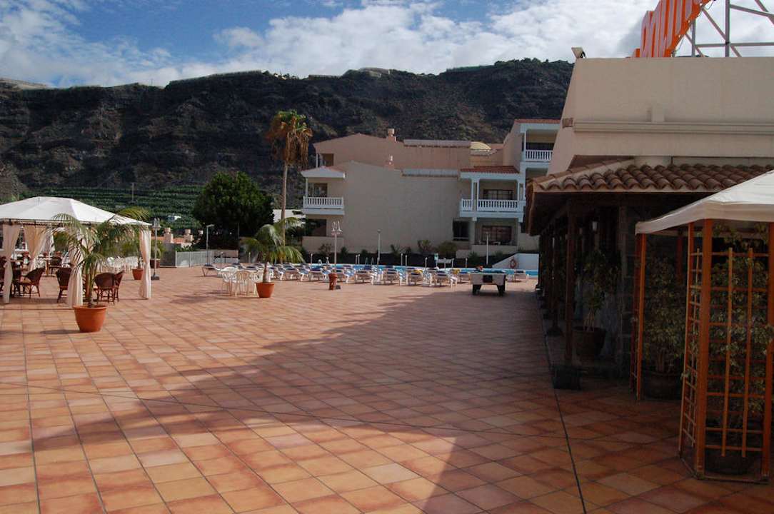 Aussenbar am Pool Melia La Palma Hotel