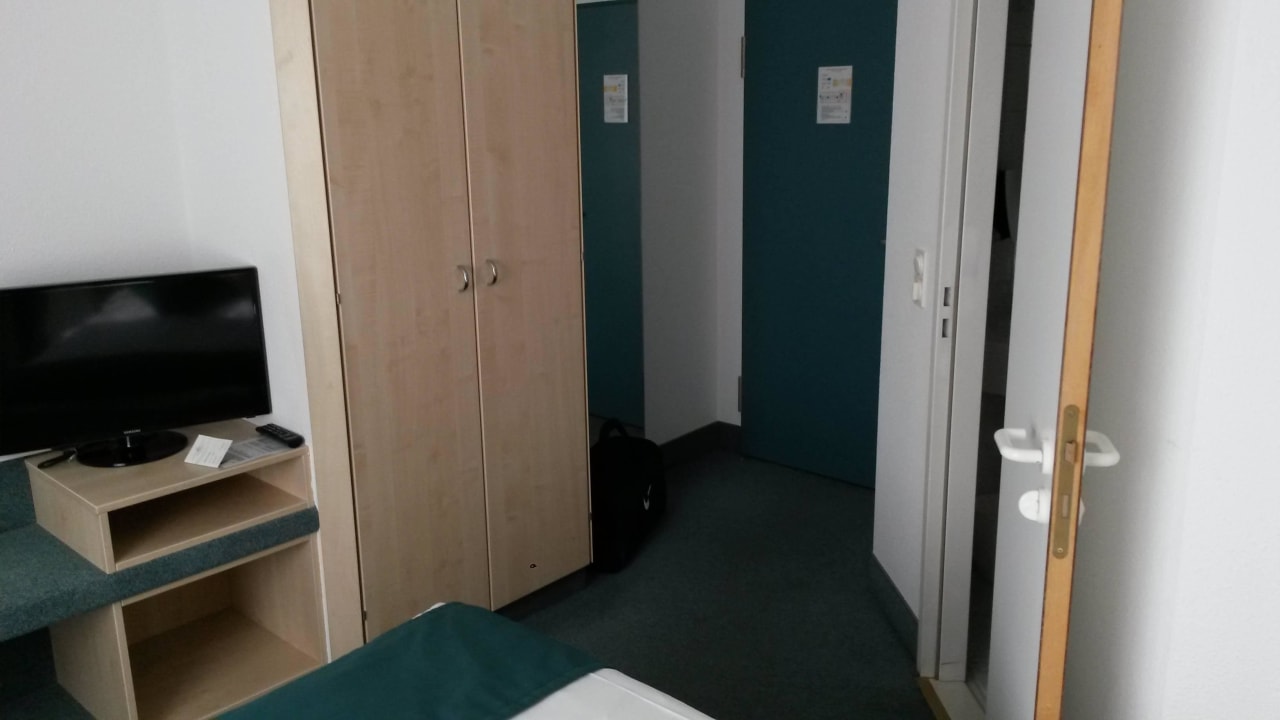 Richtung Ausgangstür Hotel Kaiserin Augusta