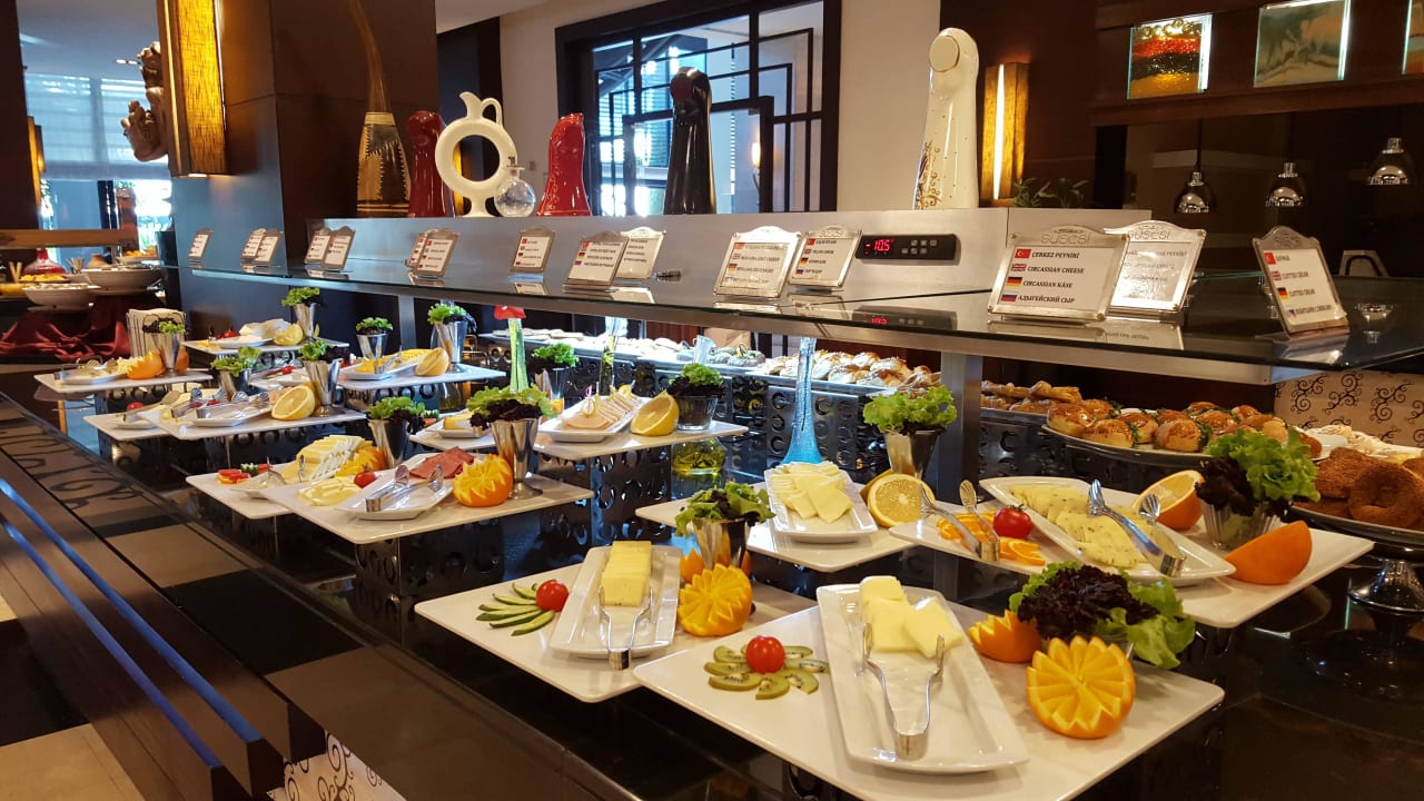 Main restaurant Susesi Luxury Resort