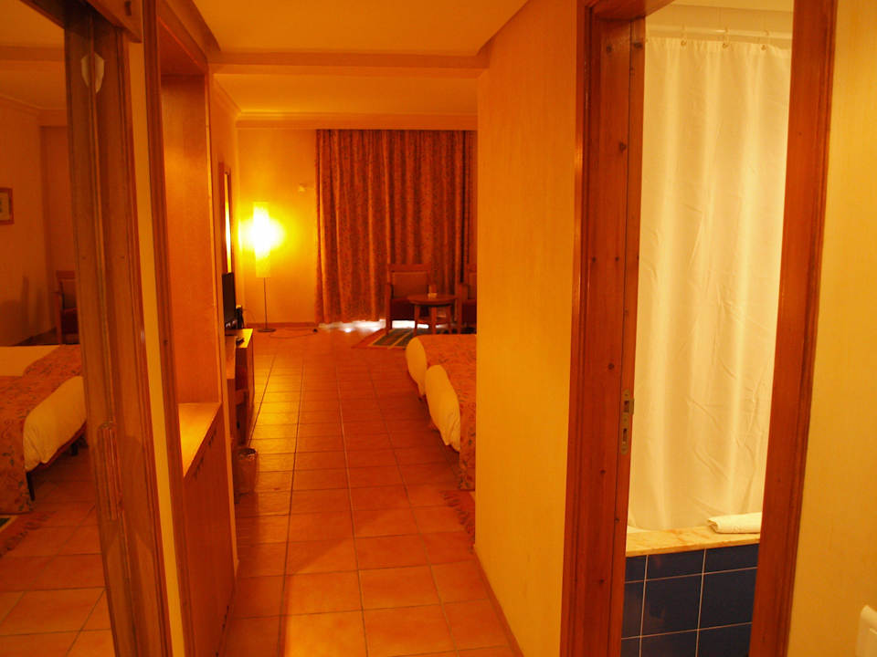 Blick in das Doppelzimmer Iberostar Waves Founty Beach