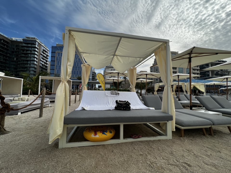 Strand voco Dubai The Palm by IHG