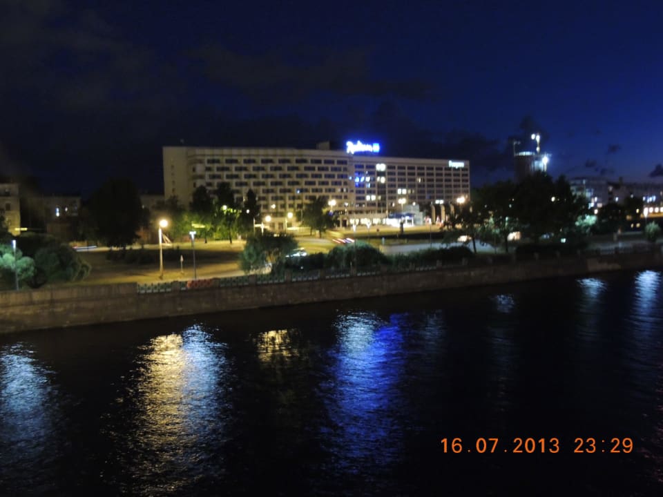 Z mostu Radisson Hotel Blu Daugava Riga