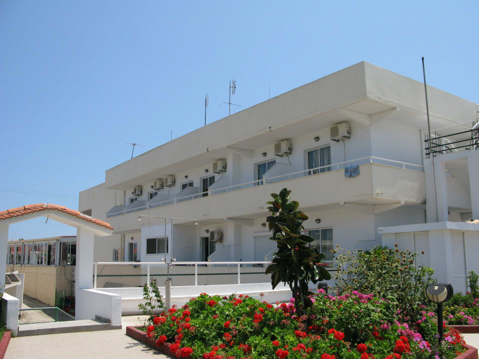 Hauptgebäude Orion Hotel