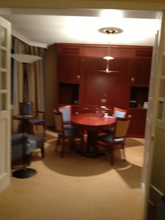 Wohnbereich Suite Sheraton Essen Hotel