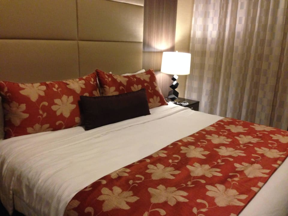 Bett Opera House Hotel