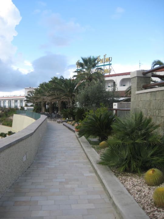 Weg zur Hotelterrasse Hotel Terme Royal Palm