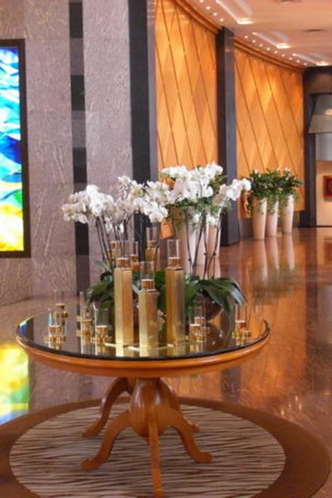 Hotelhalle Le Royal Méridien Beach Resort & Spa Dubai