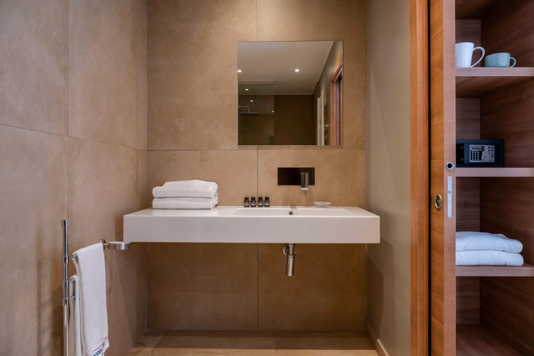 Zimmer You & Me Beach Hotel