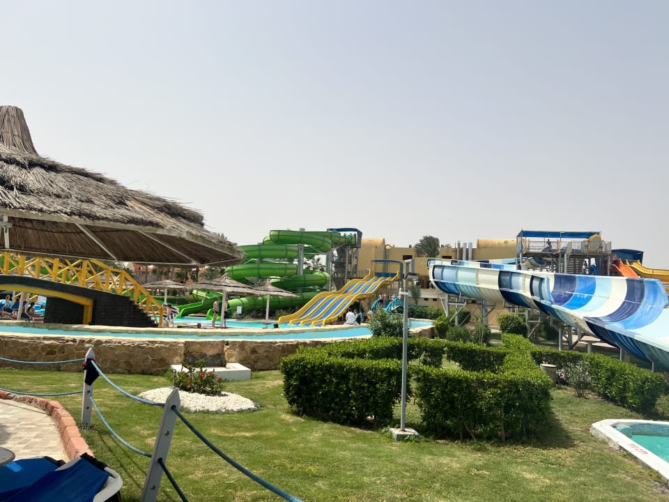 Pool Hotel Titanic Palace