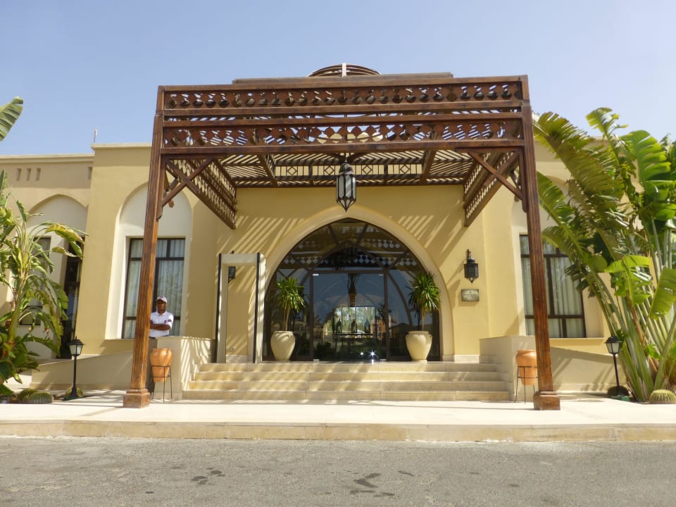Bewachter Eingang Jaz Dar EL Madina