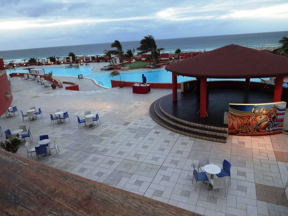 Blick von der Bar mit neuem Bild (2016) Occidental Boa Vista Beach