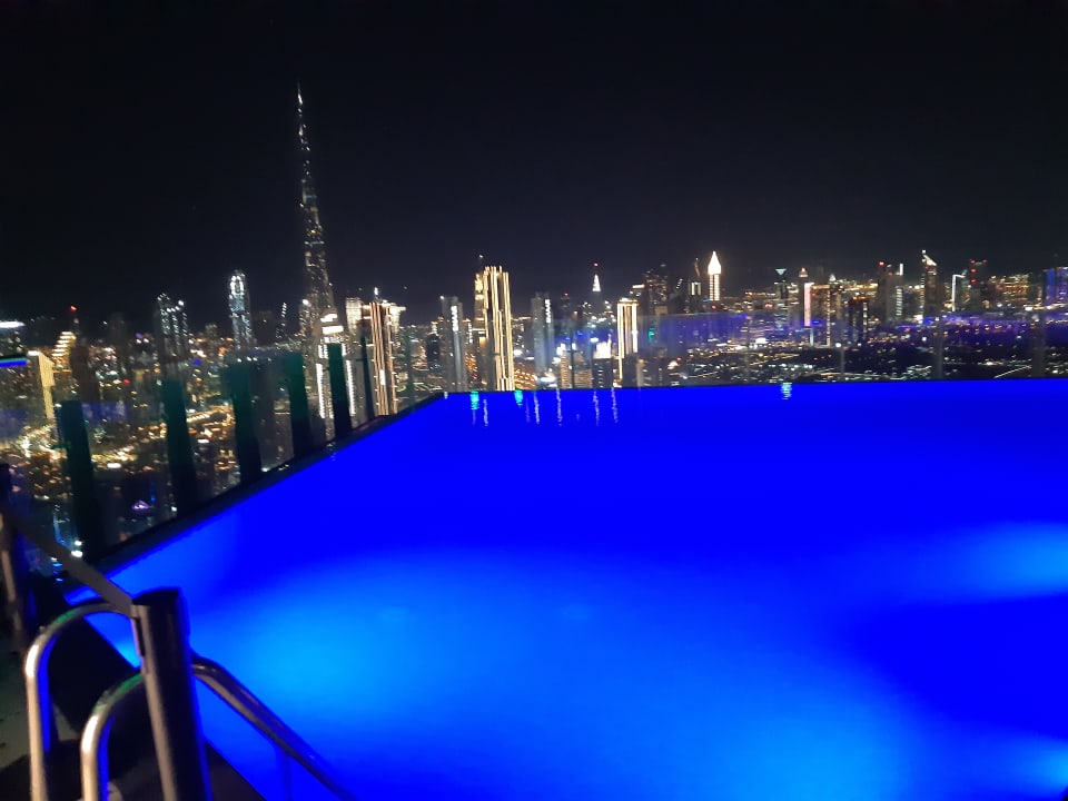 Pool SLS Dubai Hotel & Residences