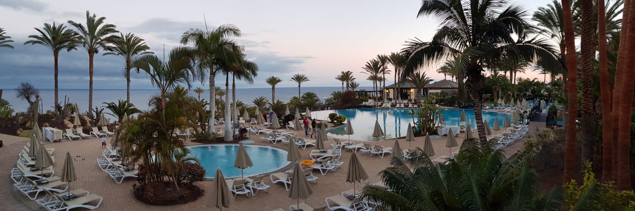 Pool R2 Rio Calma Hotel & Spa & Conference