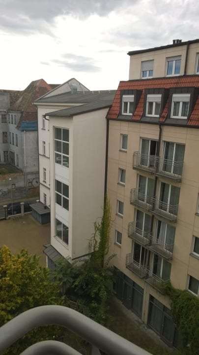 Blick vom Balkon Victor's Residenz Hotel Leipzig