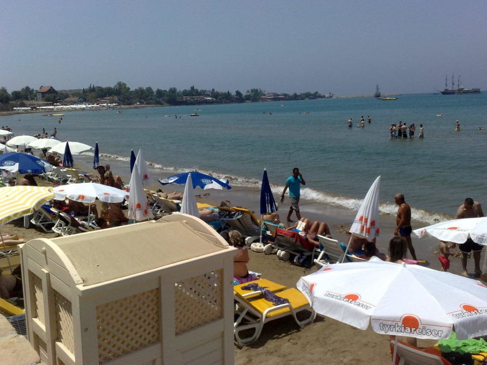 Strand Sayanora Hotel