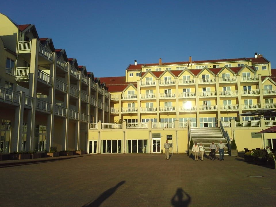 Haupthaus des Hotels Precise Resort Hafendorf Rheinsberg