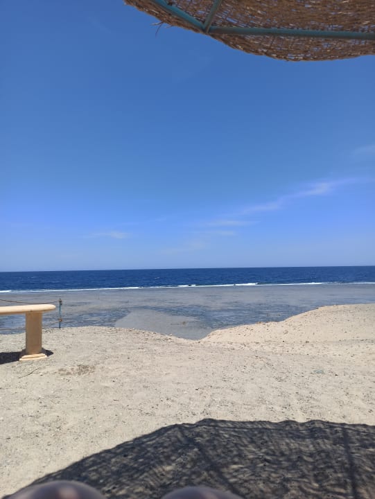 Strand Rohanou Beach Resort