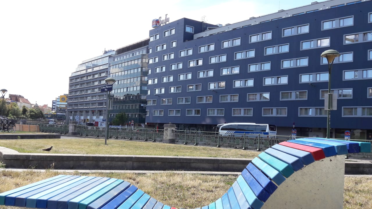 Gartenanlage Leonardo Hotel Vienna Schönbrunn