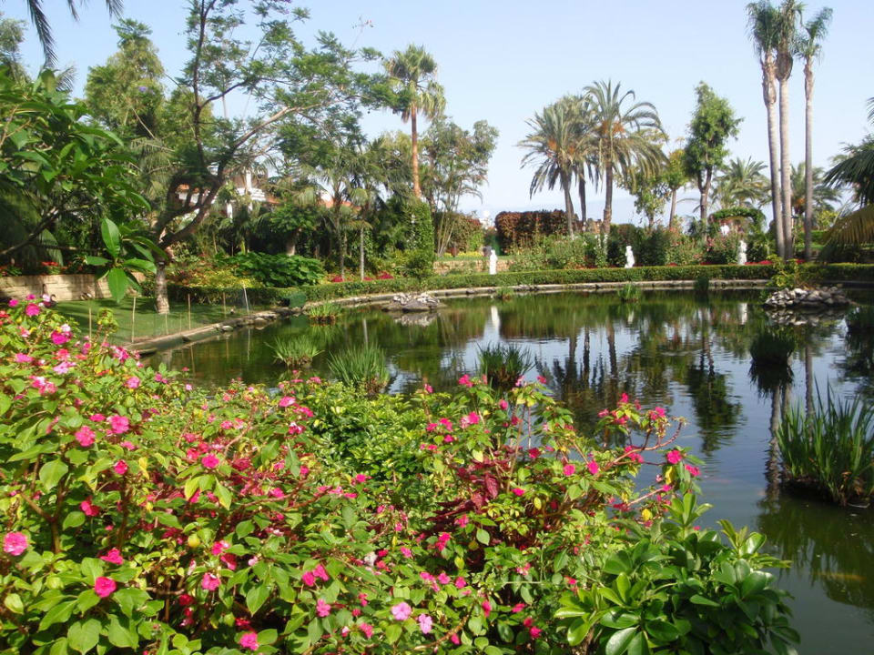 Teich Hotel Botanico & The Oriental Spa Garden