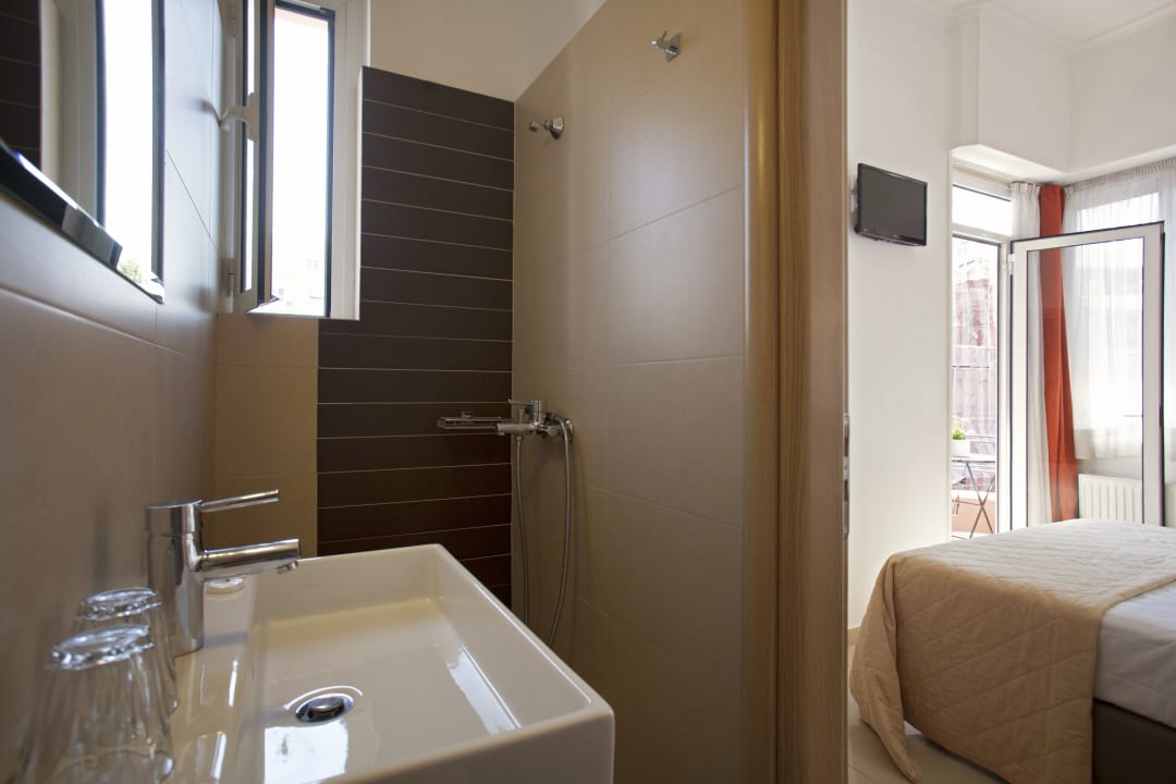 Zimmer Metropolis Hotel