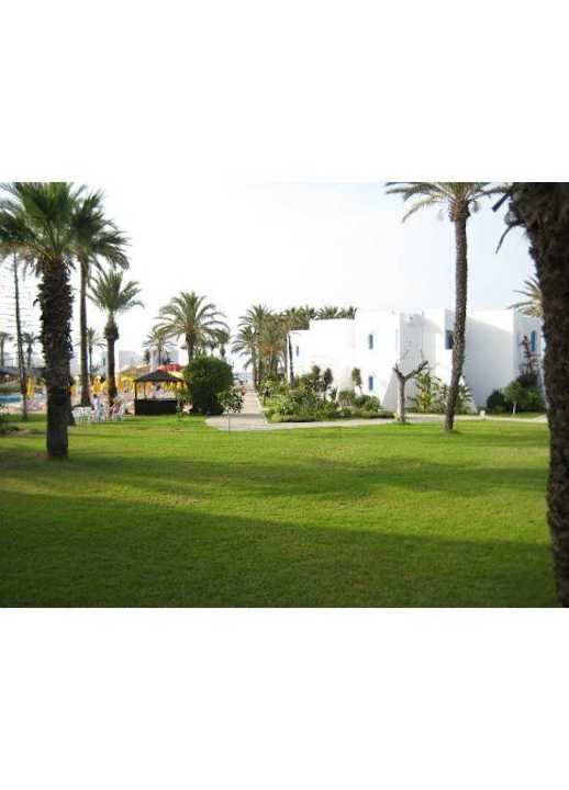 Aussenanlage Ruspina Beach Resort