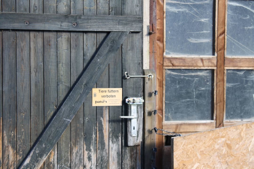 Warnschild Burgbauernhof Katzenstein