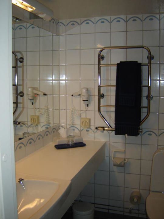 Waschtisch mit Handtuchheizung Clarion Collection Hotel Packhuset