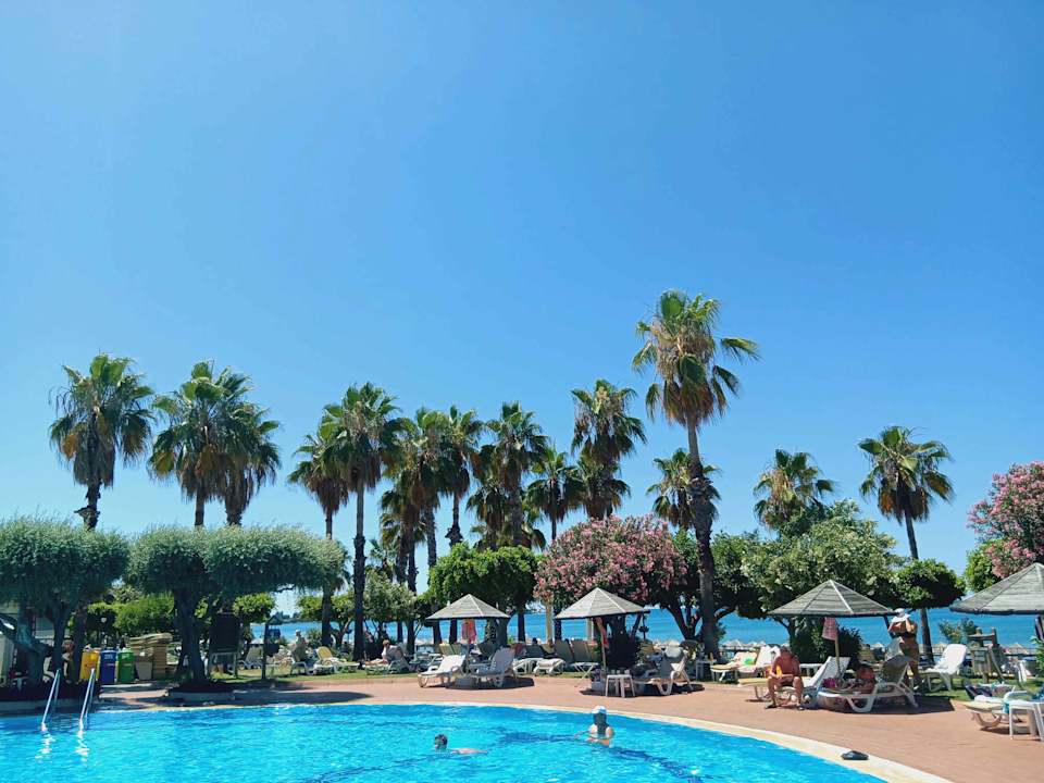 Strand Hotel Defne Star