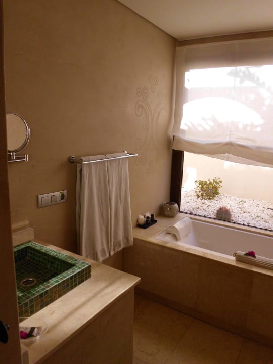 Bad_1 Alondra Villas & Suites