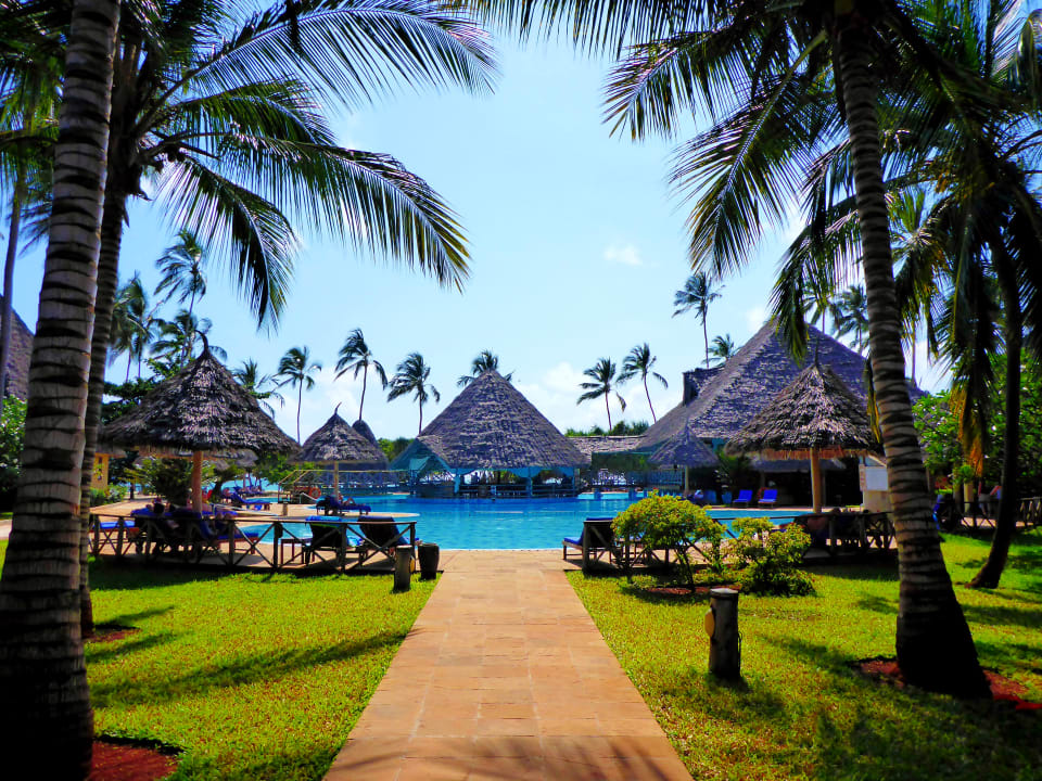 Außenanlage Neptune Pwani Beach Resort & Spa