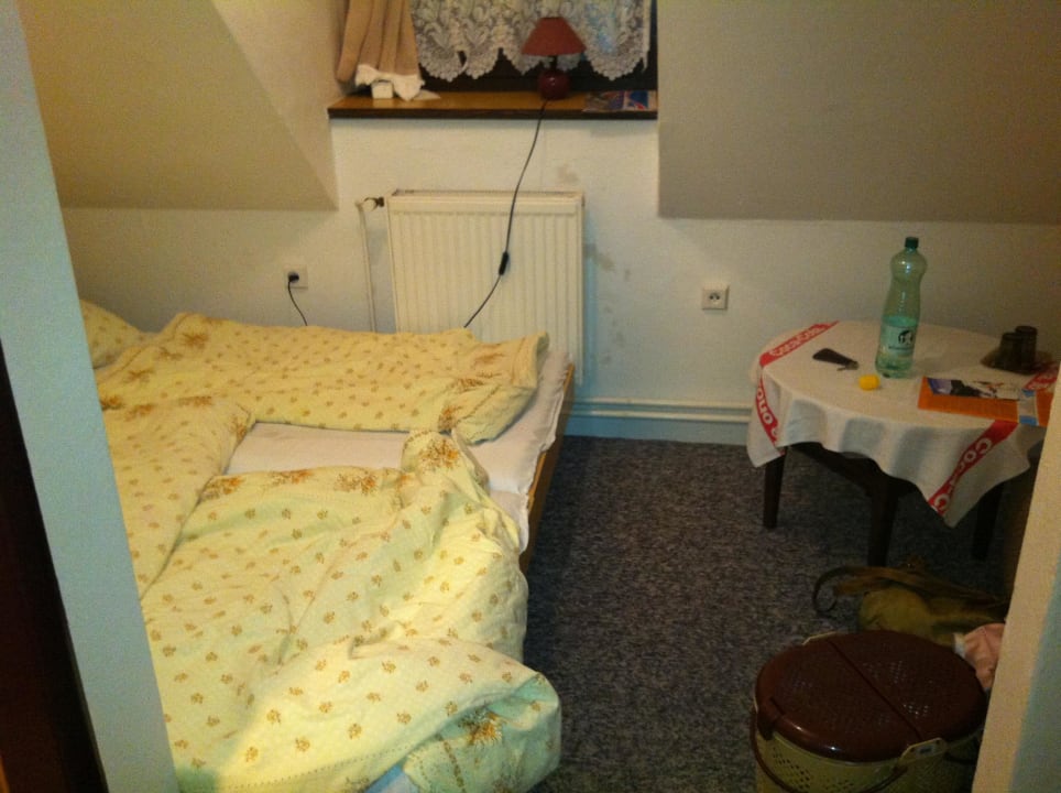 Knastzelle2x3 m Hotel Lesni Zatisi