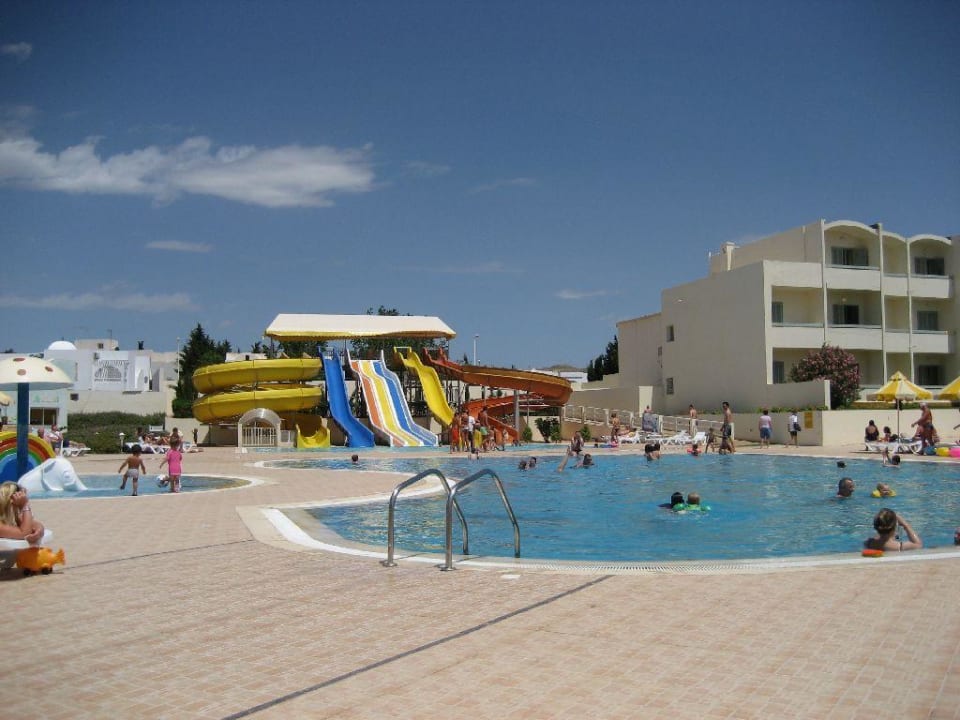 Rutschen mit Pool Dar Khayam