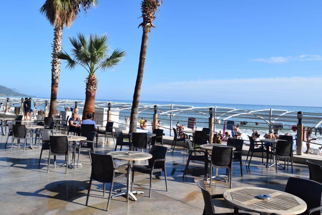 Gastro Armas Gül Beach