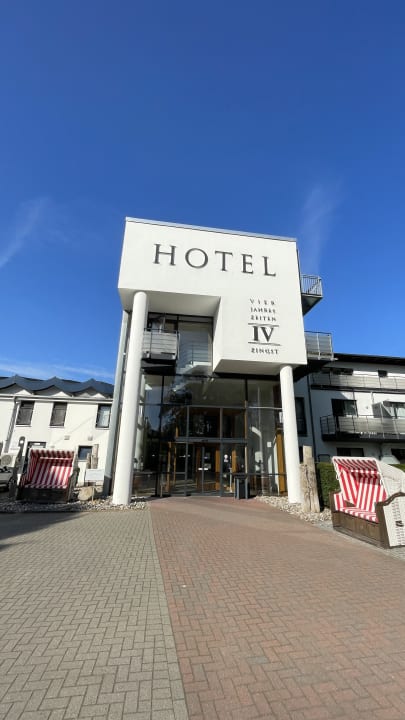 Außenansicht Hotel Vier Jahreszeiten Zingst