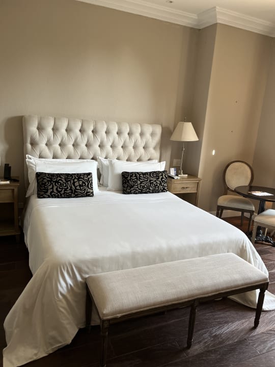 Zimmer Bastion Luxury Hotel