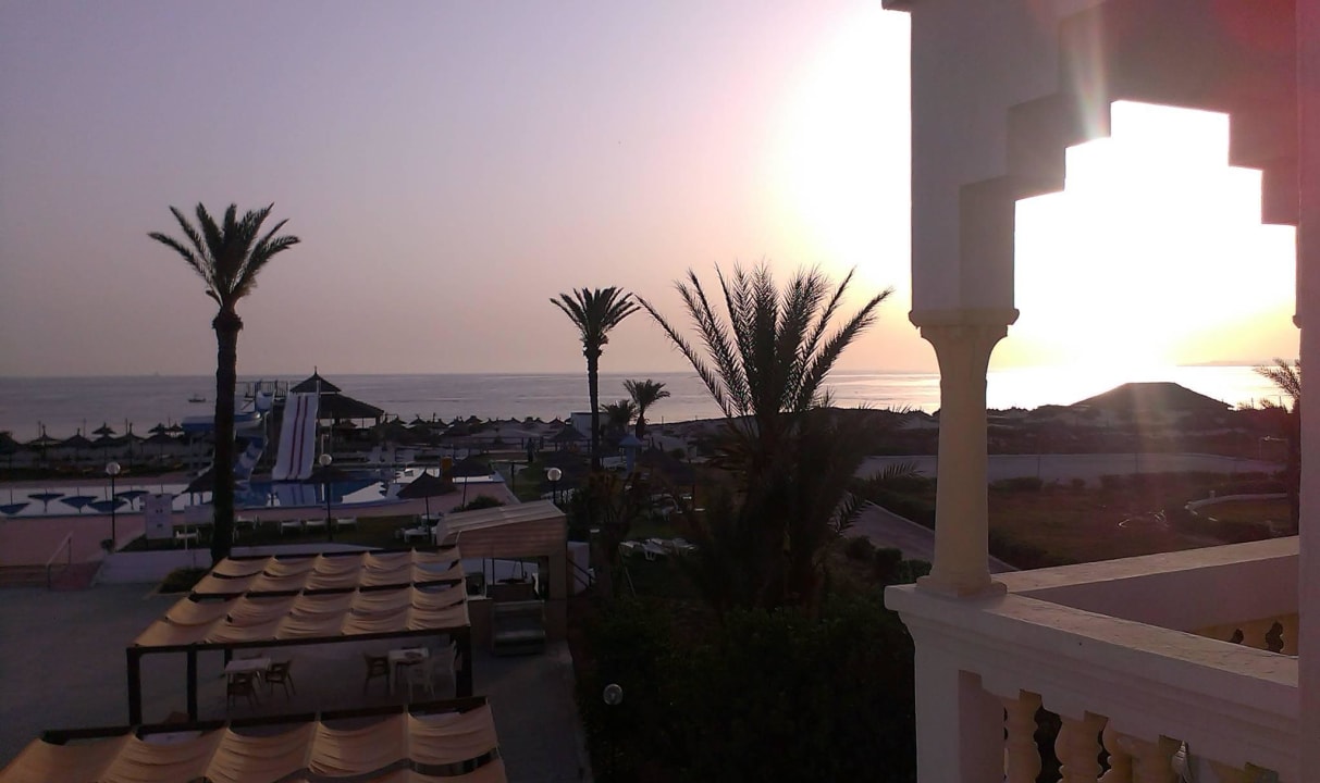 Großartiger Sonnenaufgang Hotel Neptunia Skanes