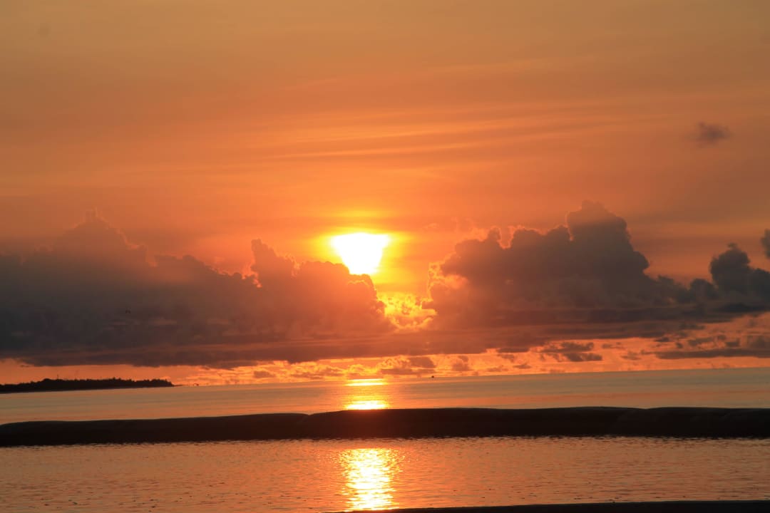 Sonnenuntergang Adaaran Select Meedhupparu Island Resort - Premium All Inclusive