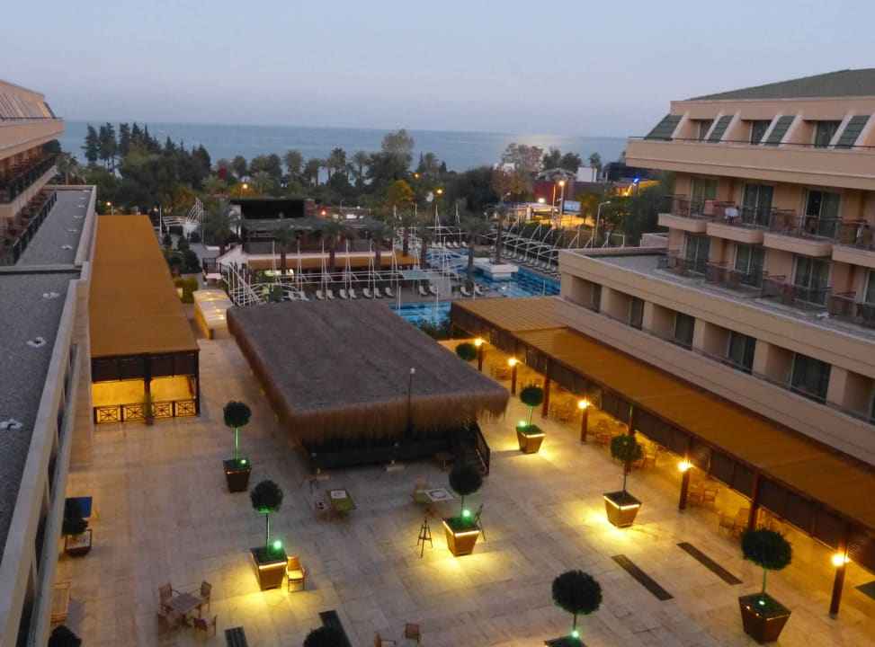 Innenhof Crystal De Luxe