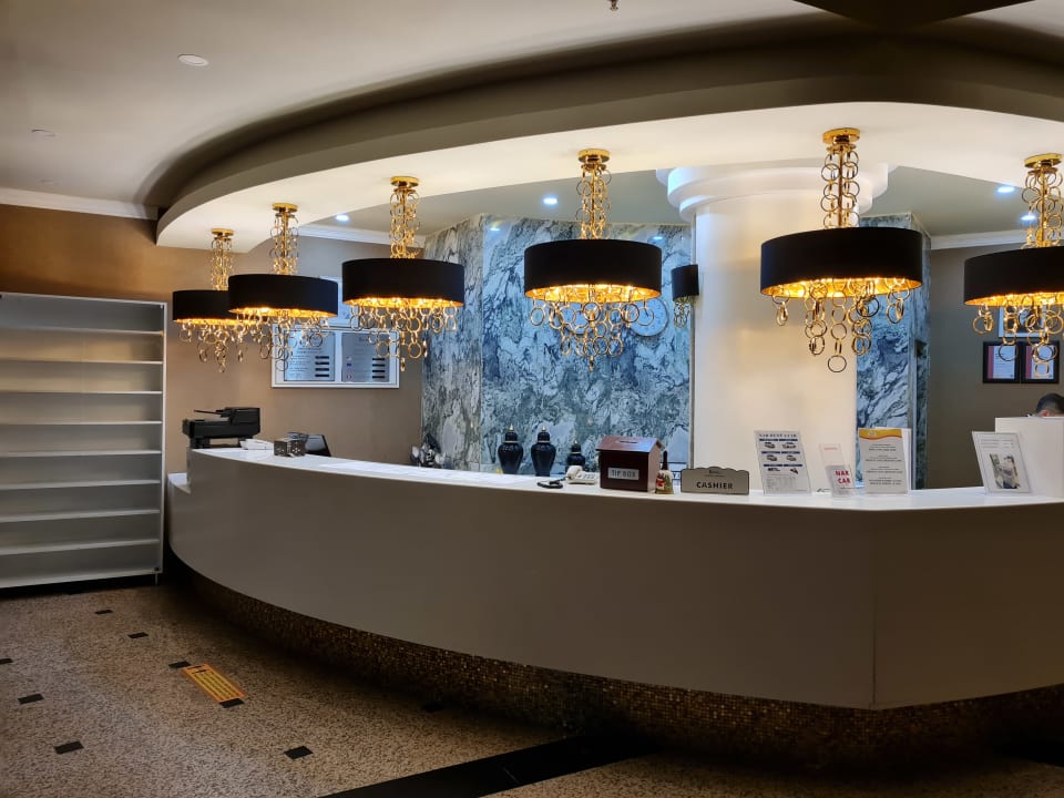 Lobby Hane Family Resort