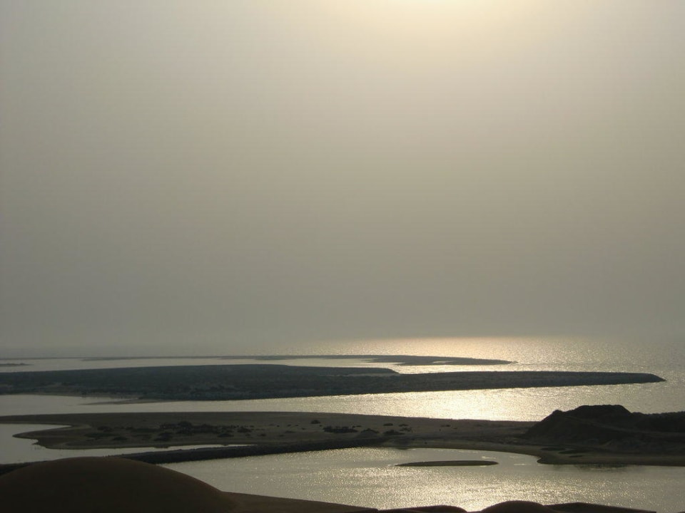 Sonnenuntergang The Cove Rotana Resort