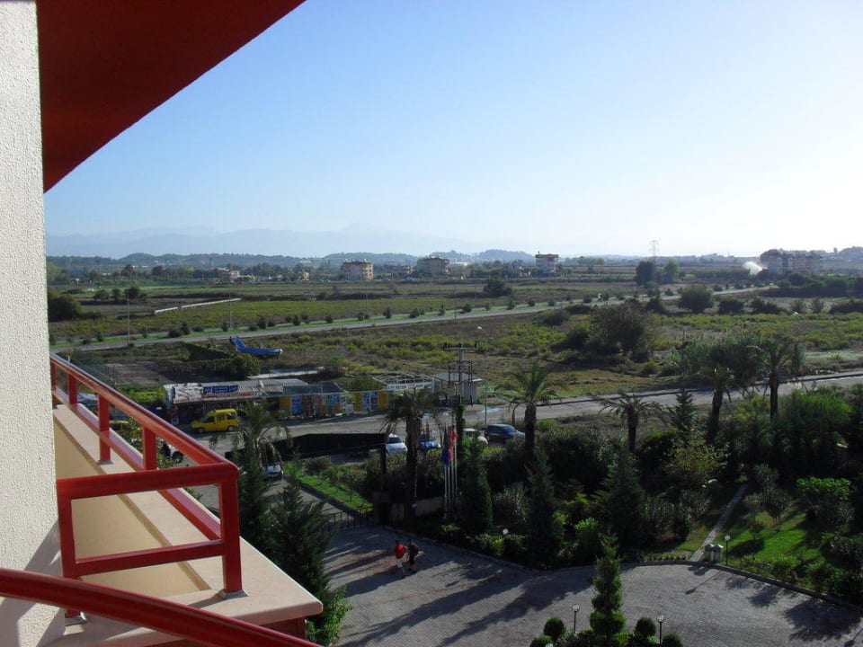 Ausblick vom Balkon ins Festland Side Royal Paradise Hotel