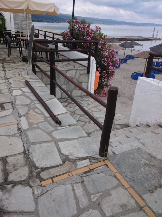 Morsche Holzkonstruktionen Mendi Hotel