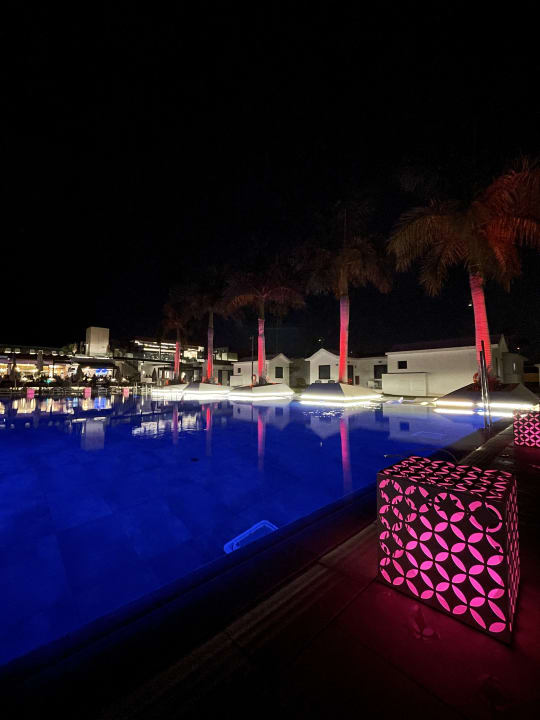 Pool Club Maspalomas Suites & SPA